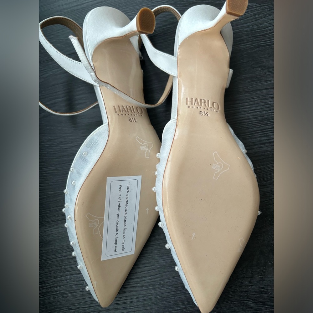 HARLO - Ellie White Low Heel with Handsewn Pearls